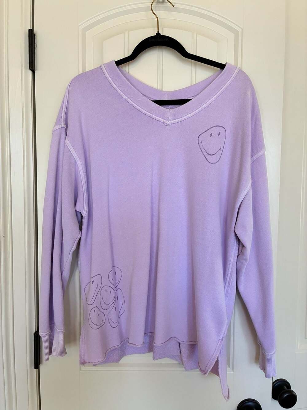 Aerie Smiley Face Oversized V-Neck Sweatshirt Size S Lavender